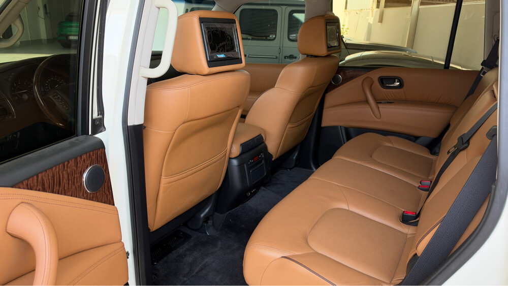 Nissan patrol V8 400 hp platinum  - 9