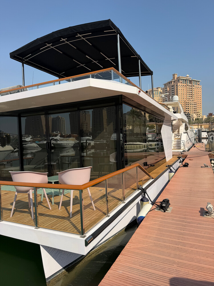 house boat - 1