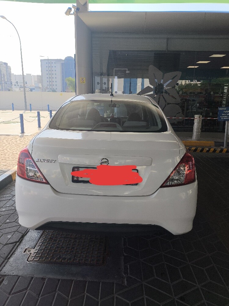 Nissan Sunny - 4
