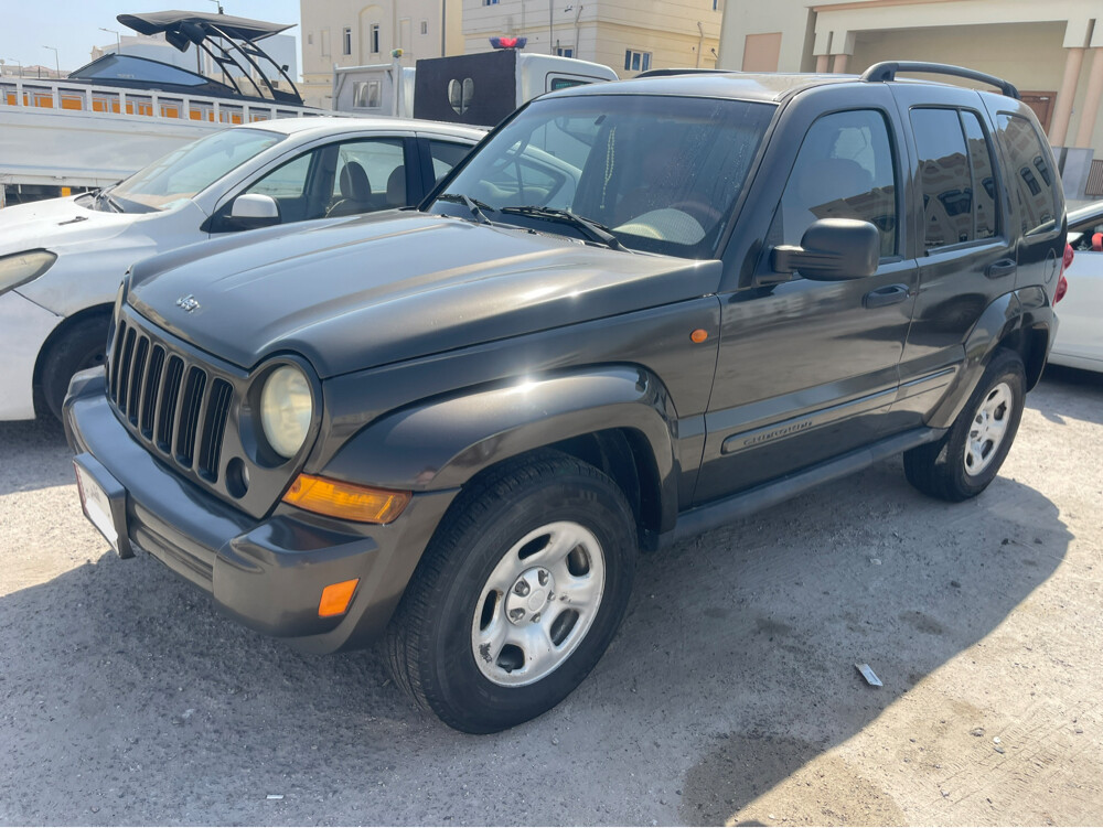 Jeep Cherokee 2005 - 3