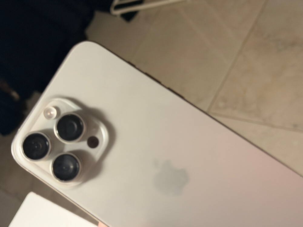 iPhone 15 pro max - 2