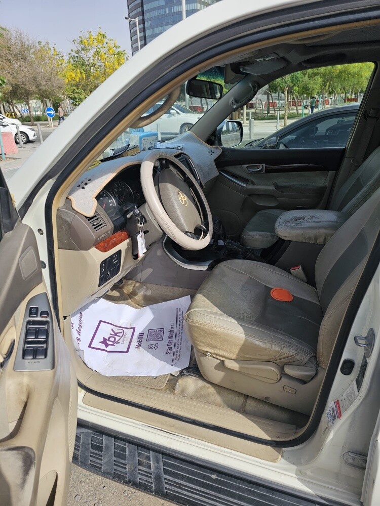 • 2009 Toyota Prado. - 4