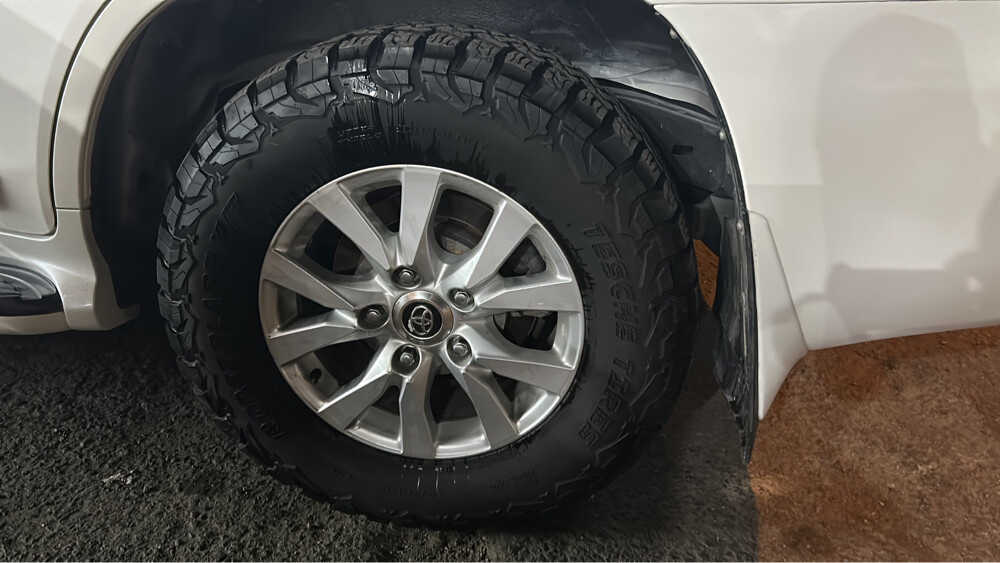 Land Cruiser2011 Model Family Used Good Condition car for sale  - 1