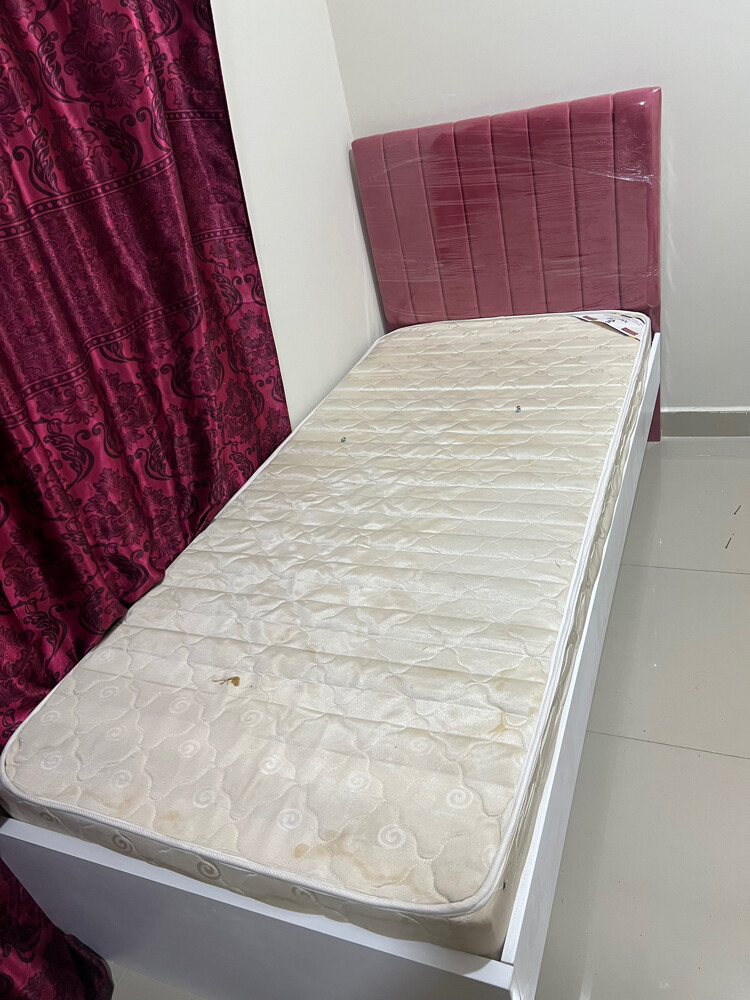 Online furniture 30408640 - 11