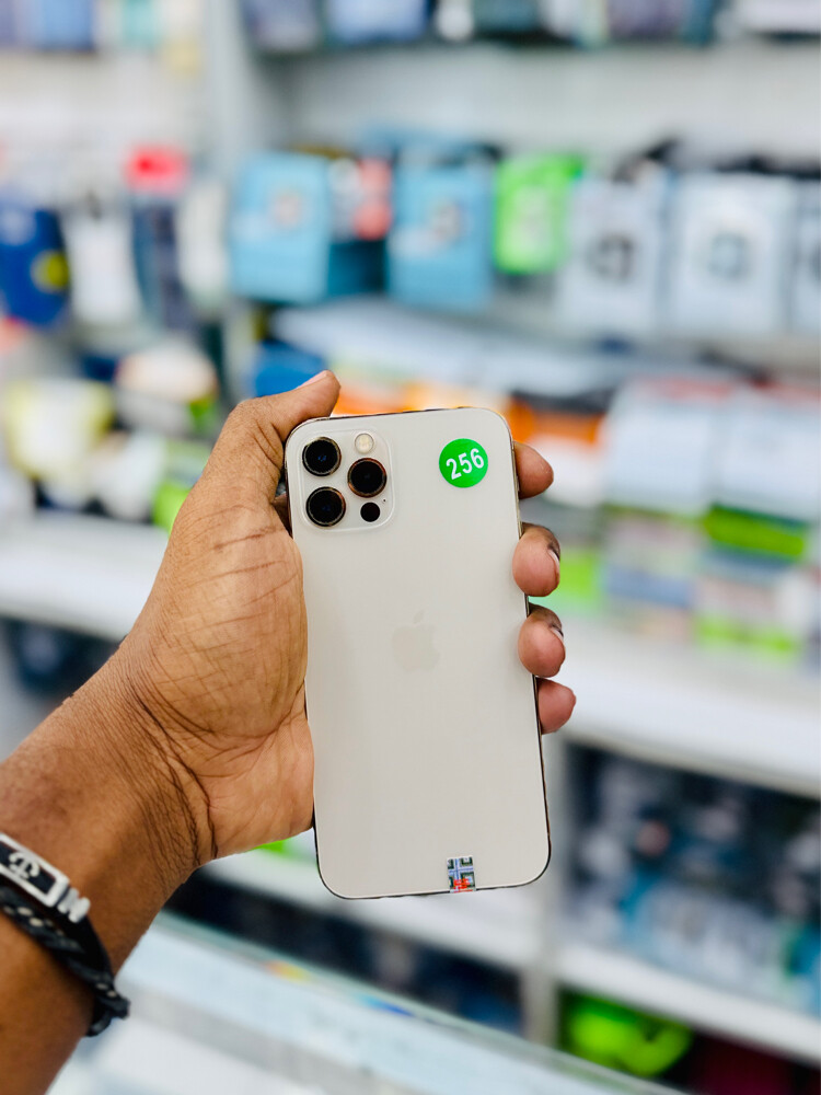iPhone 12 Pro  - 2