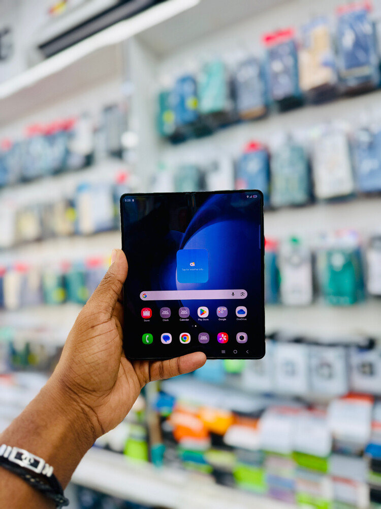 Samsung Galaxy Z Fold 5  - 4
