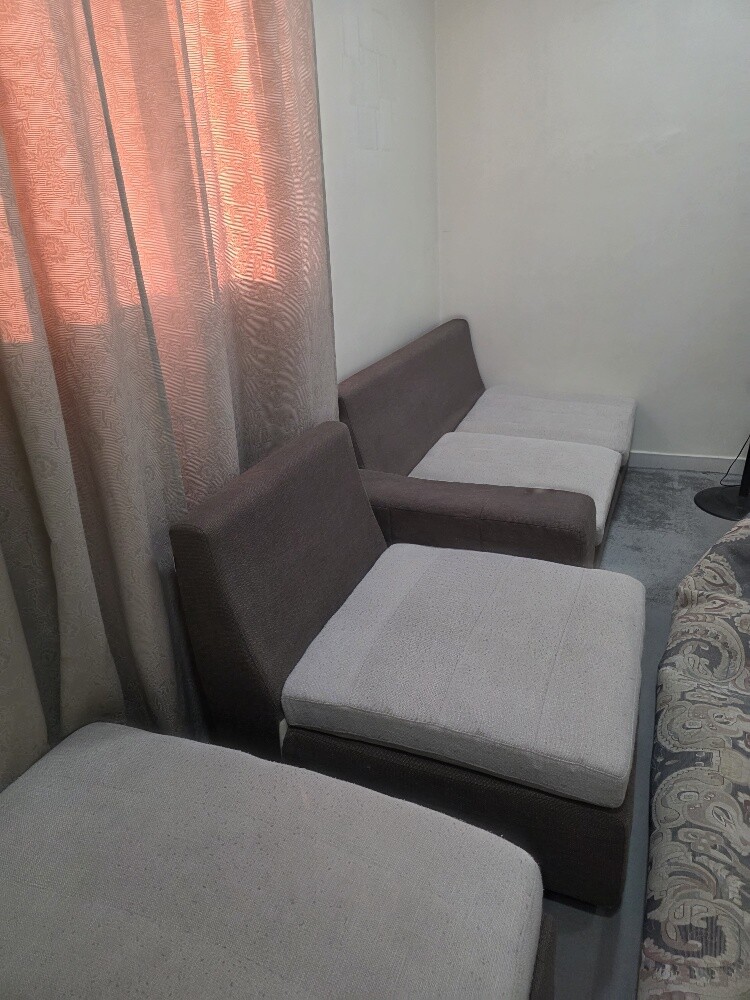للبيع - 1
