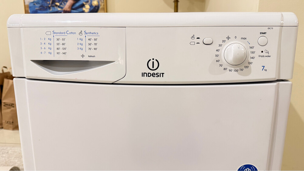 Indesit IDC 75 Condenser Dryer - 2