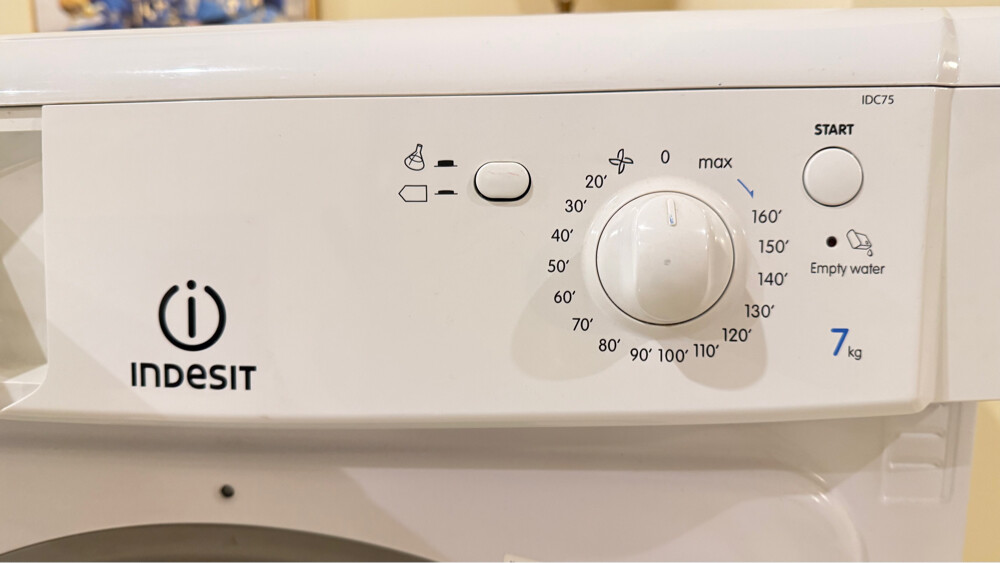 Indesit IDC 75 Condenser Dryer - 3
