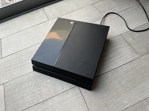 PS4 (1 TB) + 2 controllers & games - 7