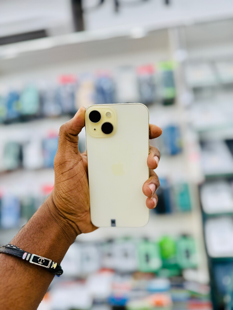 iPhone 15 - 4