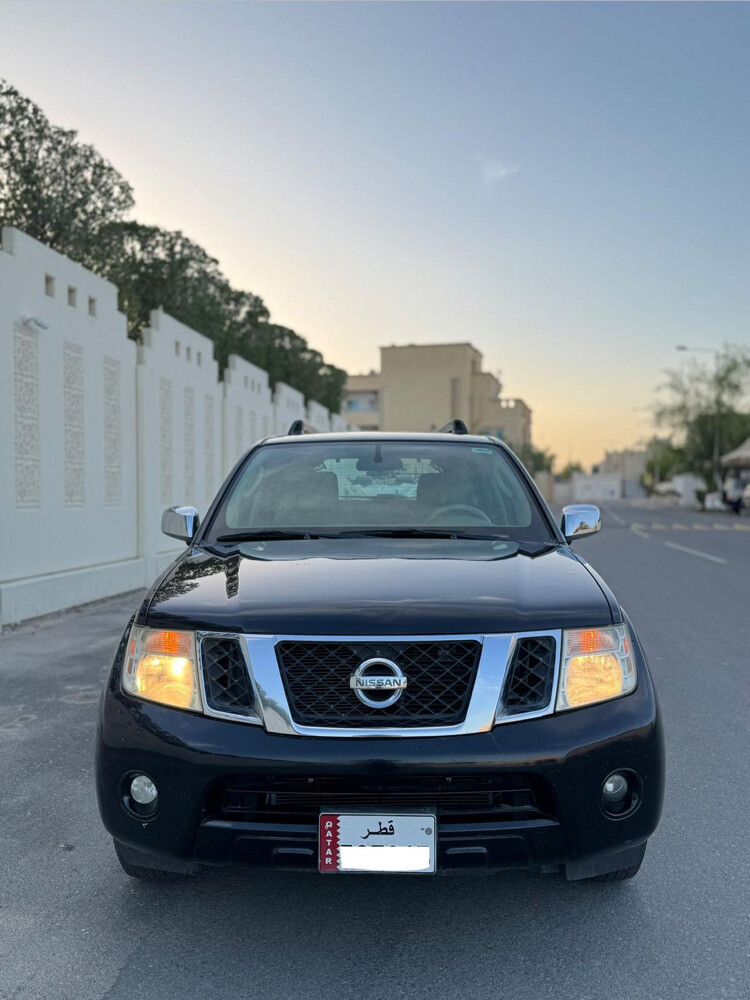 Nissan Pathfinder SE 2012 - 2