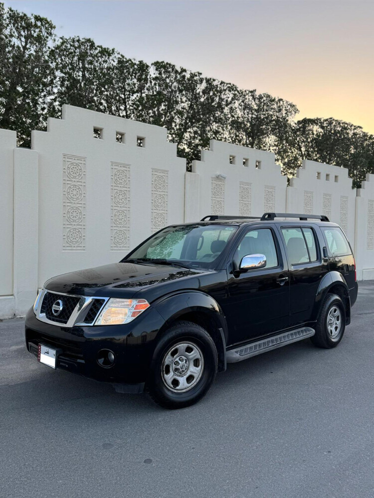 Nissan Pathfinder SE 2012 - 1