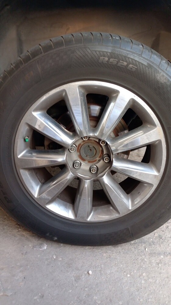 clean rims with tires - 1