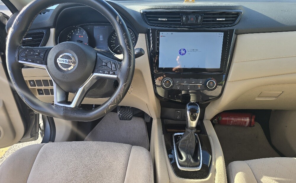 Nissan - 11