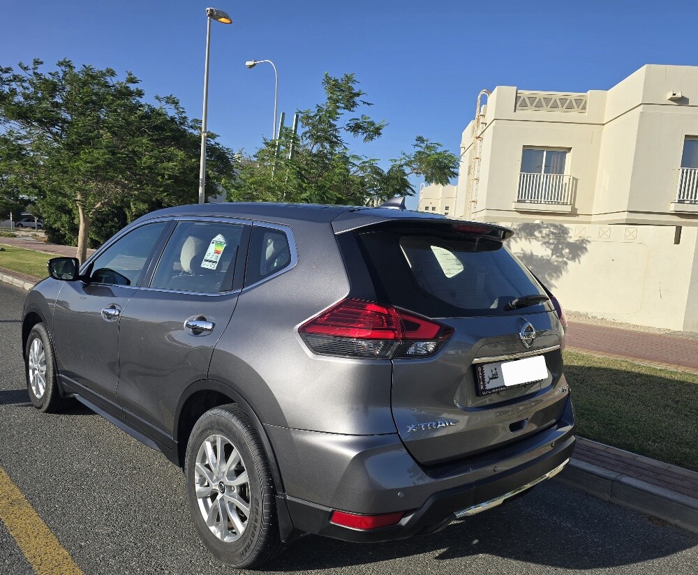 Nissan - 4