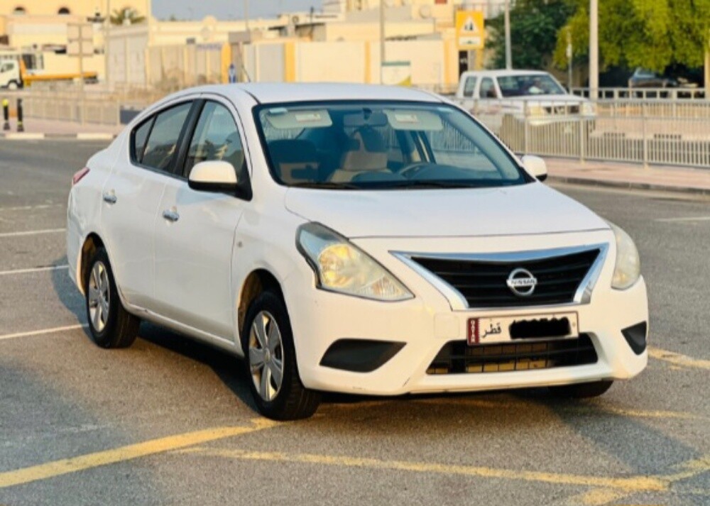 nissan sunny 2019 km 180 - 1