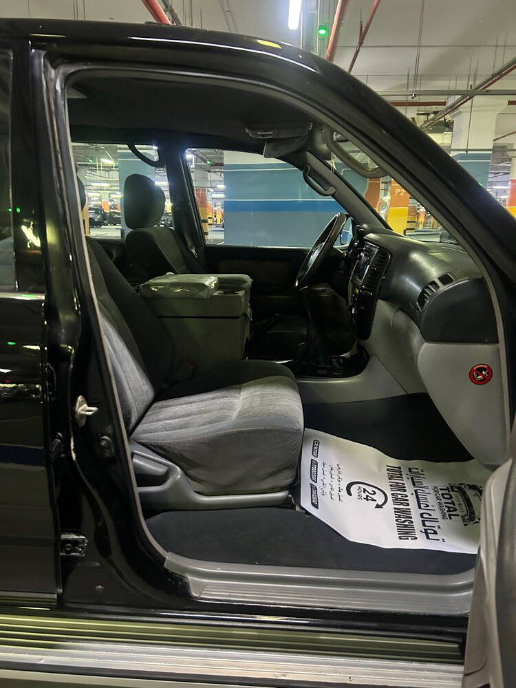 Toyota Land Cruiser Gx converted G - 8