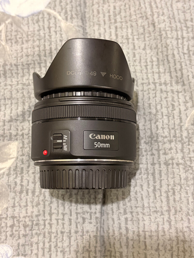 Canon EF 50mm f1.8 - 1