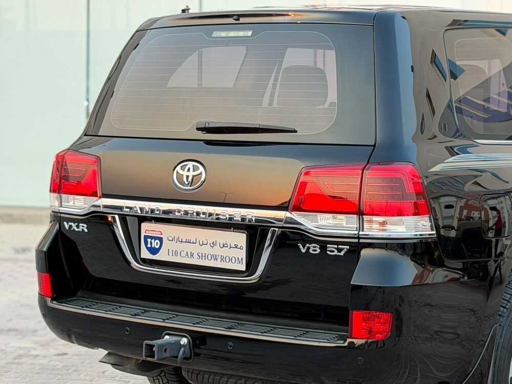 في .اكس.ار - 11