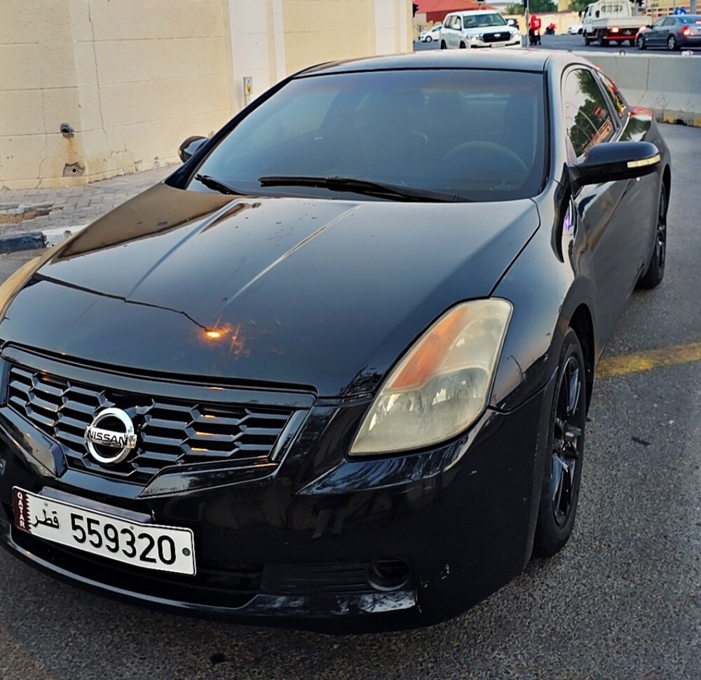 Nissan Altima 3.5 SE V6 Single Door - 1