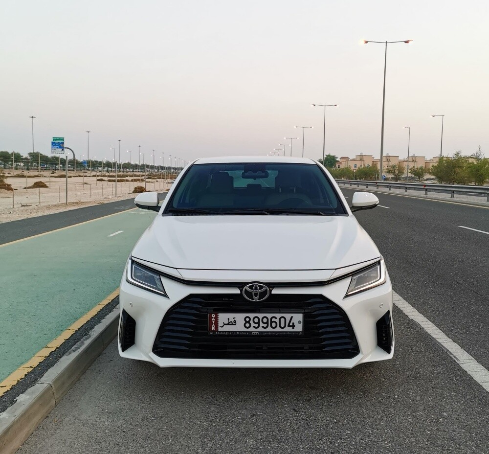 Yaris G - 1