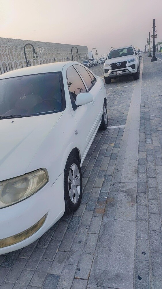 Nissan sunny - 3