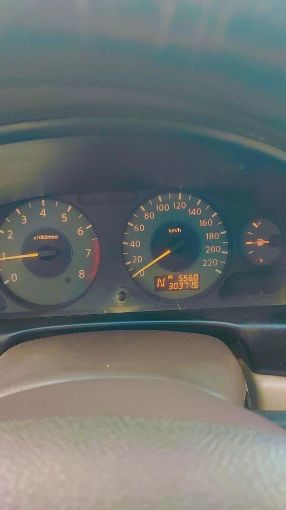 Nissan sunny - 5