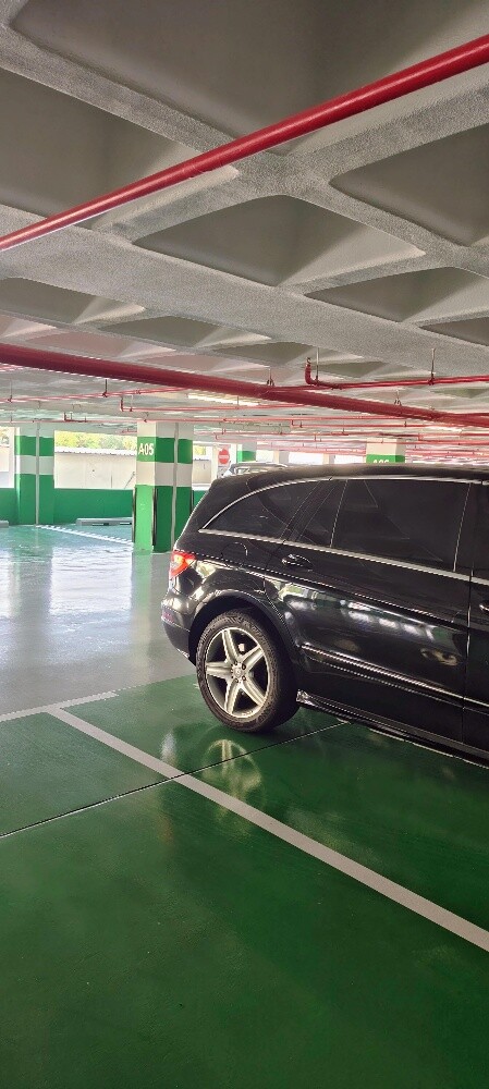 Mercedes, good condition family car - 2