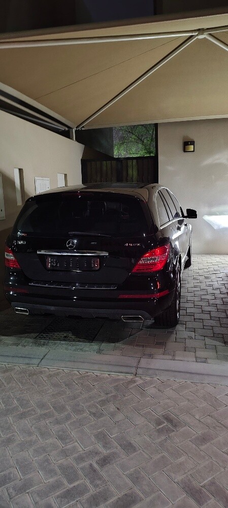 Mercedes, good condition family car - 1