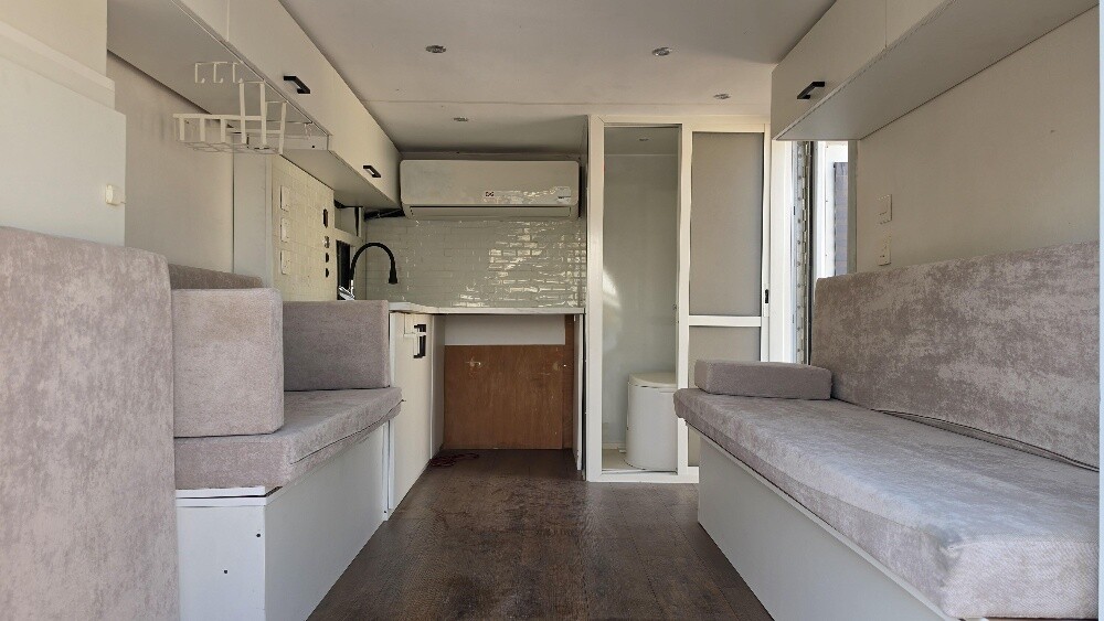 American carvan - 3