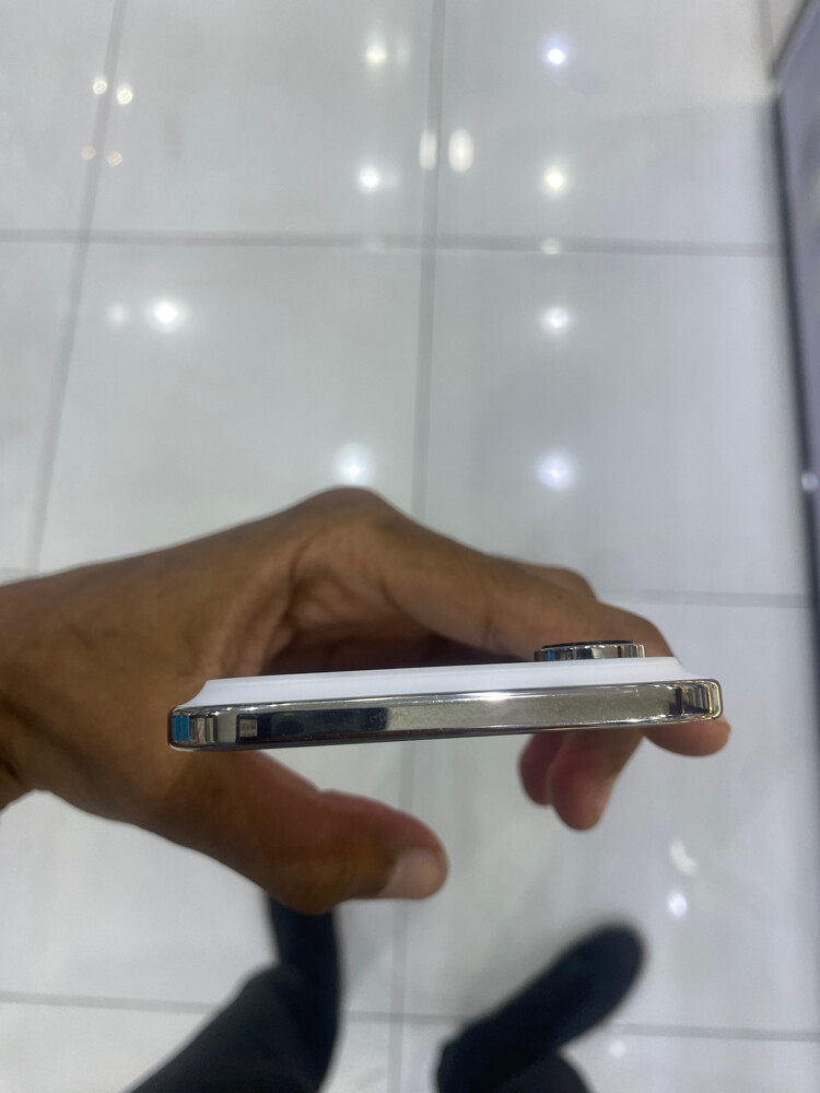 IPhone Air  - 3