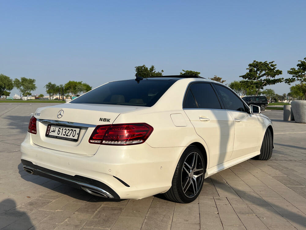 Mercedes Benz E300 - 2