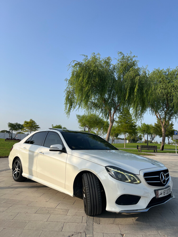 Mercedes Benz E300 - 11