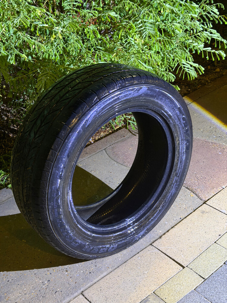 275/60R20 - 1