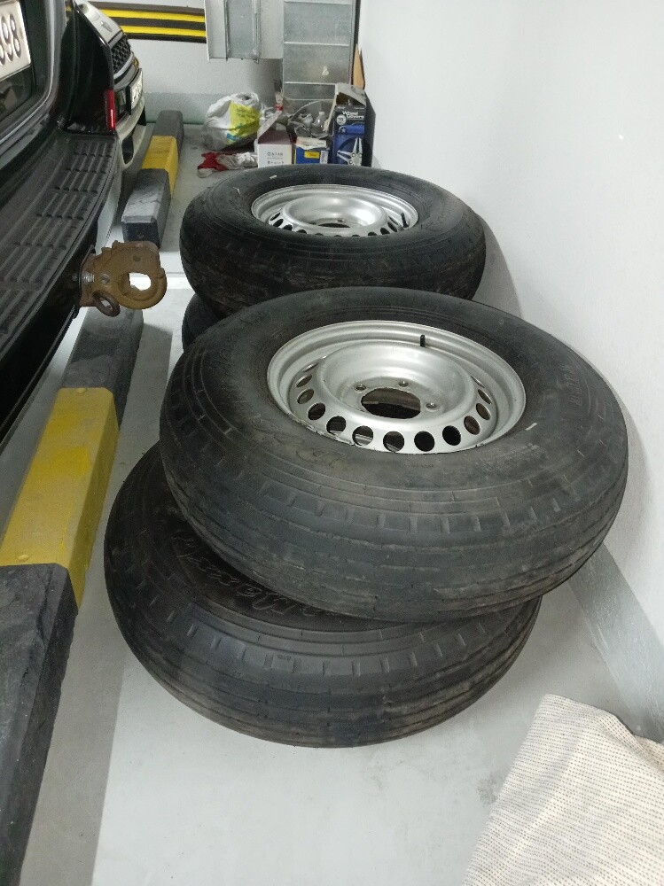 Balloon tires and schnabers are in - 2