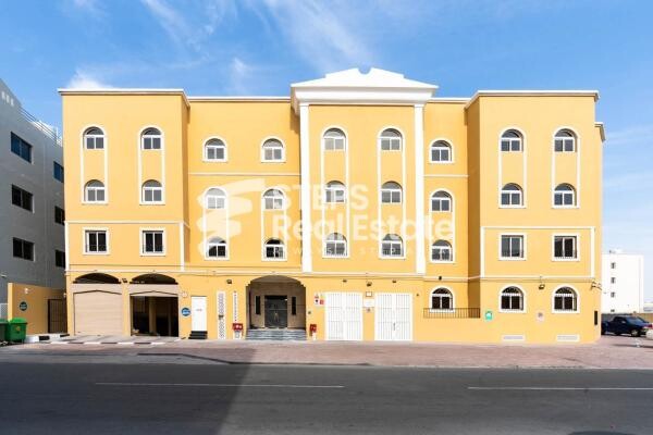 Flat for Rent in Madinat Khalifa - 15