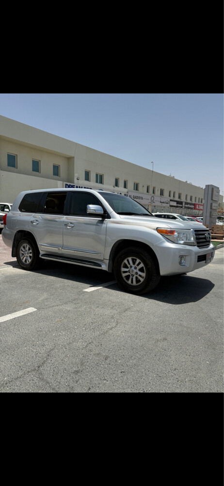 2014 Toyota Land Cruiser GXR - 6