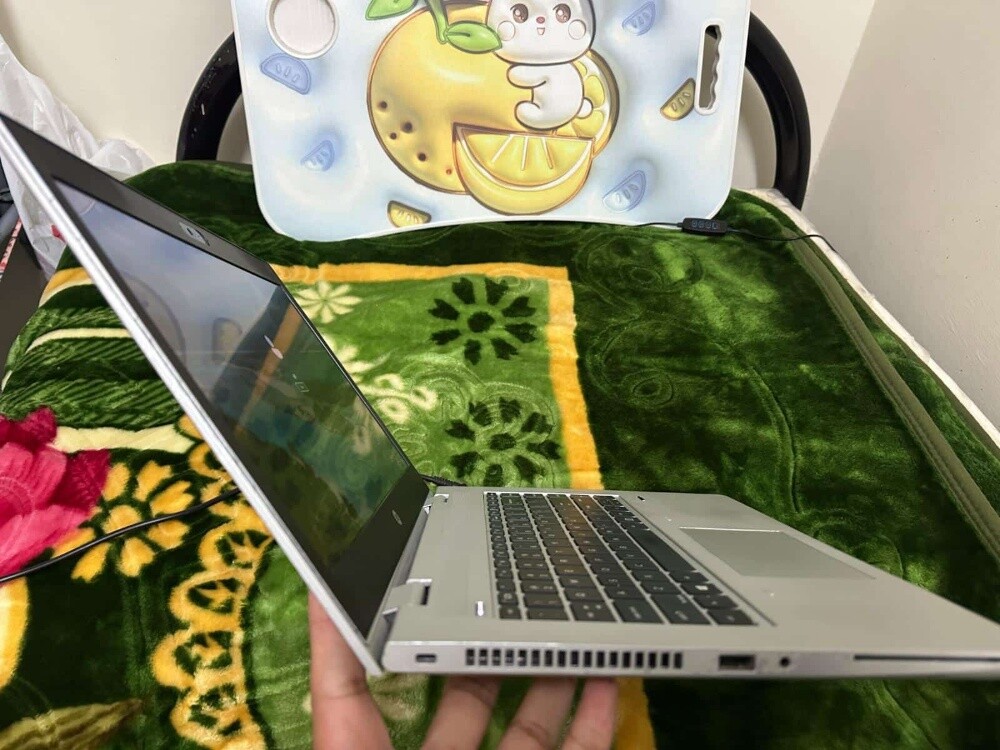 Hp ProBook G4 640 - i7 , 16GB - 4