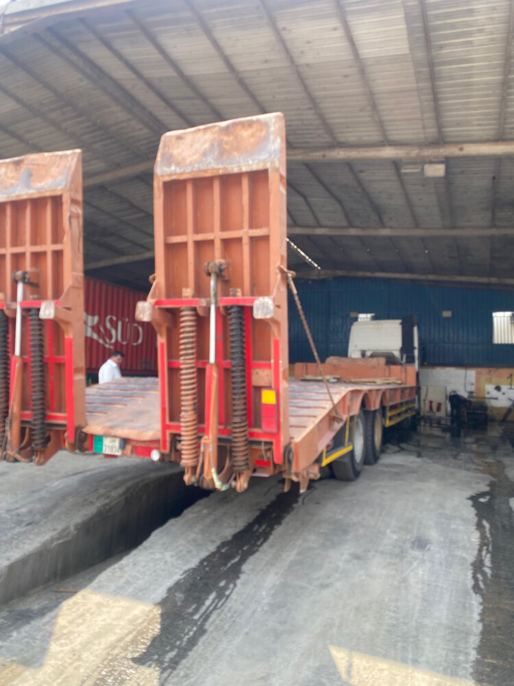 Lowbed and box trailer for rent - 4
