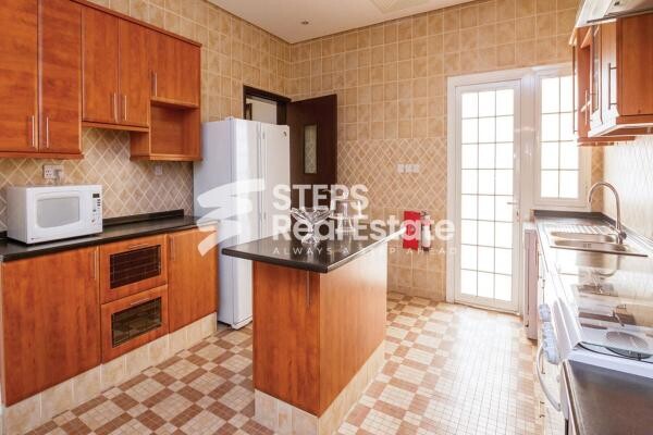 Spacious Al Waab Compound Villa - 3