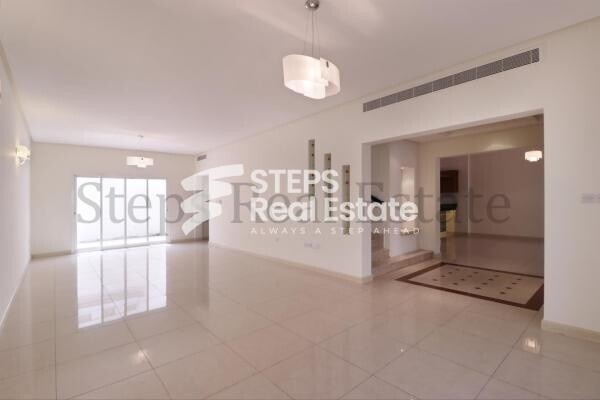 Spacious Al Waab Compound Villa - 2
