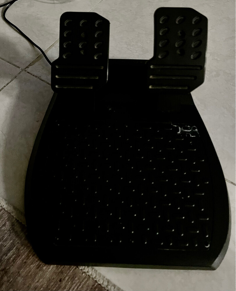 THRUSTMASTER T150  - 2