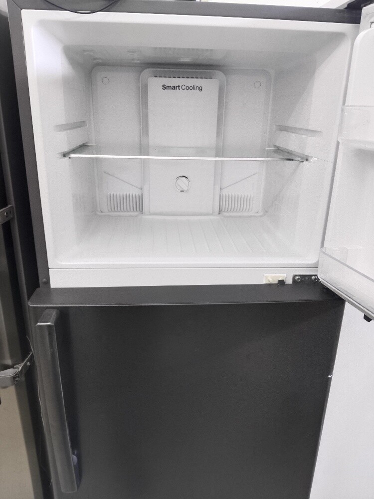 Daewoo refrigerator like new - 2