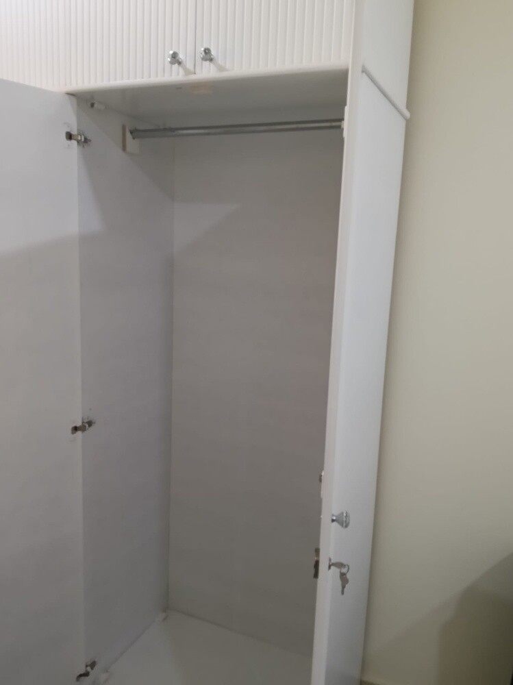 Very nice looking cabinet for sale - 7