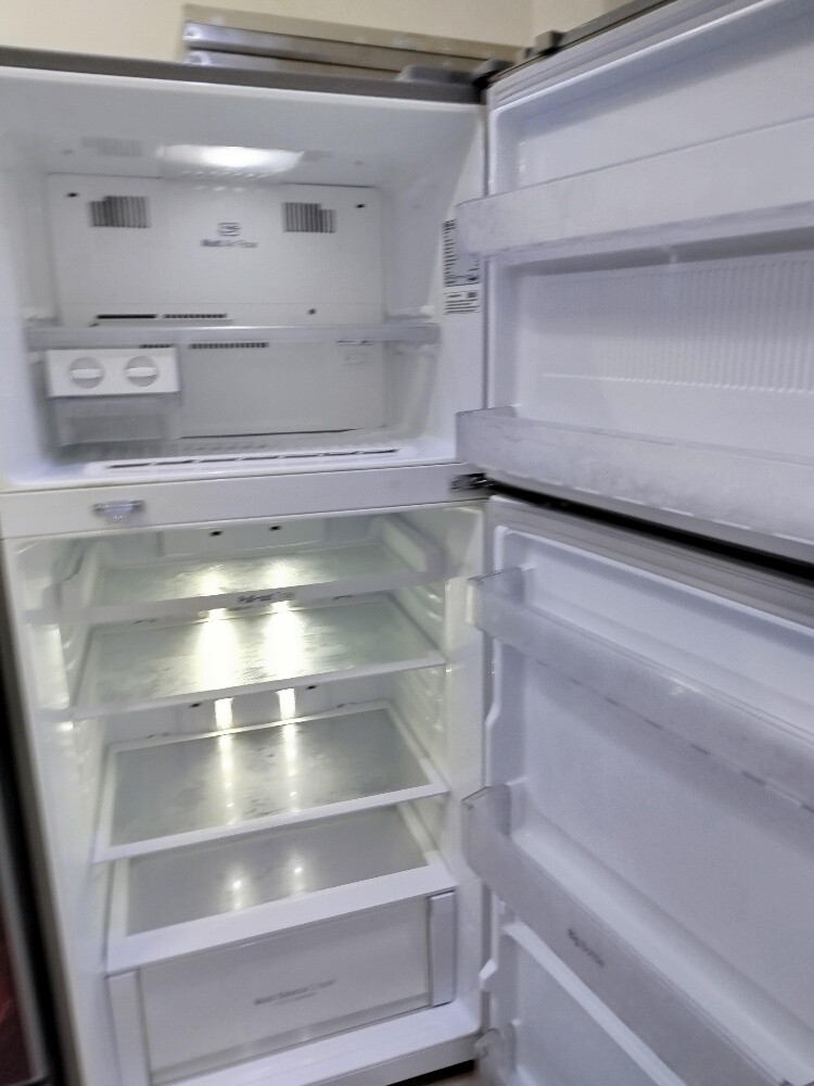 Lg 466 liter silver fridfe for sale - 2