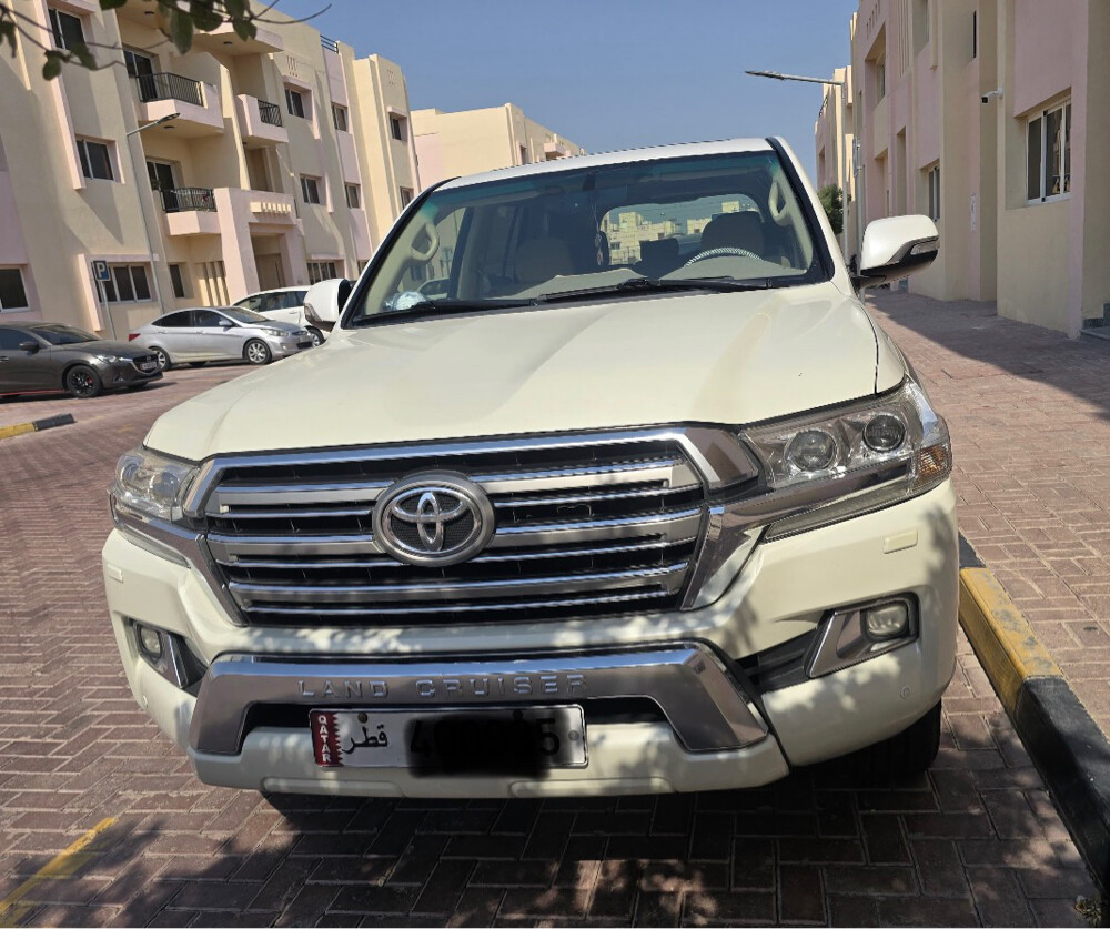 2016 V8 Land Cruiser GXR - 2