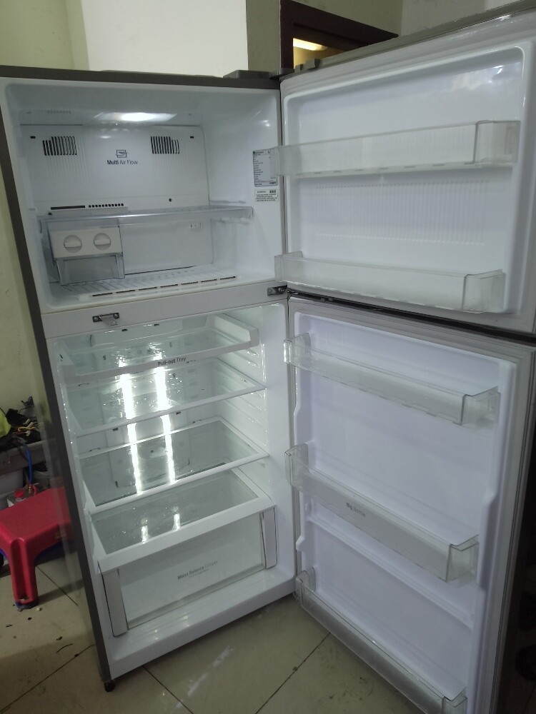 LG Big Fridge for sale - 6
