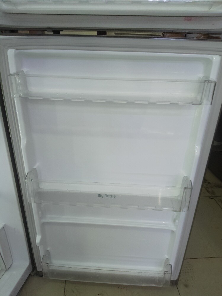 LG big  fridge for sale - 9