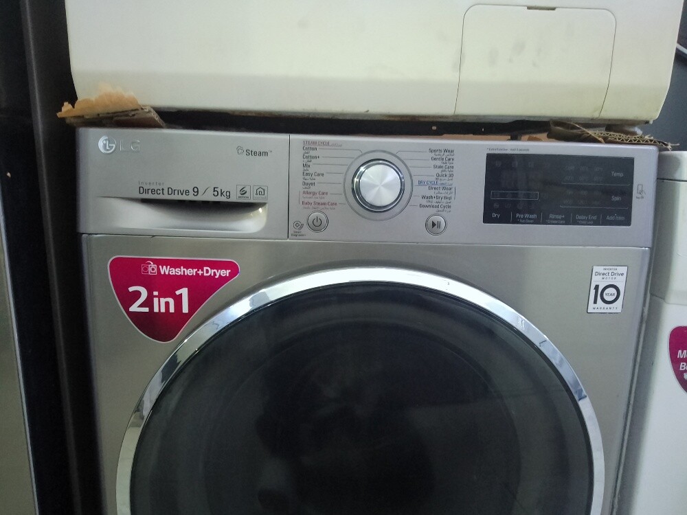 LG 2in1 9/6kg Washer Dryer Combo - - 3